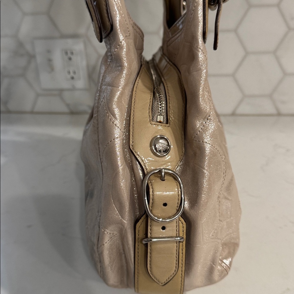 Coach Maggie Metallic Beige Quilted Shoulder Bag, EUC - Picture 4 of 15